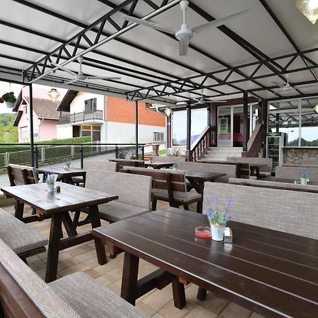 Hotel Alijansa à Čačak Extérieur photo